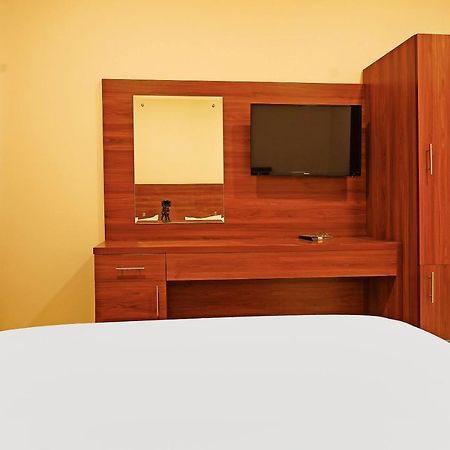 Oyo 925 Emirates Hotel Dubai Dış mekan fotoğraf