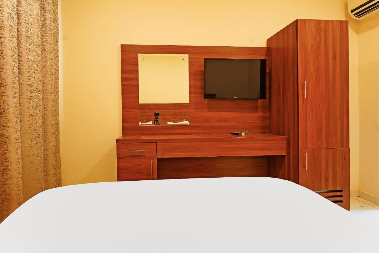 Oyo 925 Emirates Hotel Dubai Dış mekan fotoğraf